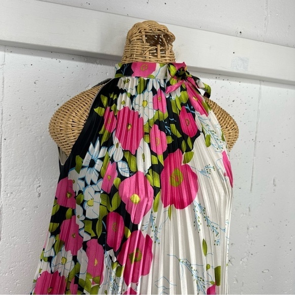 Vintage Neelam Medium High Neck Sleeves Whit Pink Floral Pleated Dress - Picture 10 of 16
